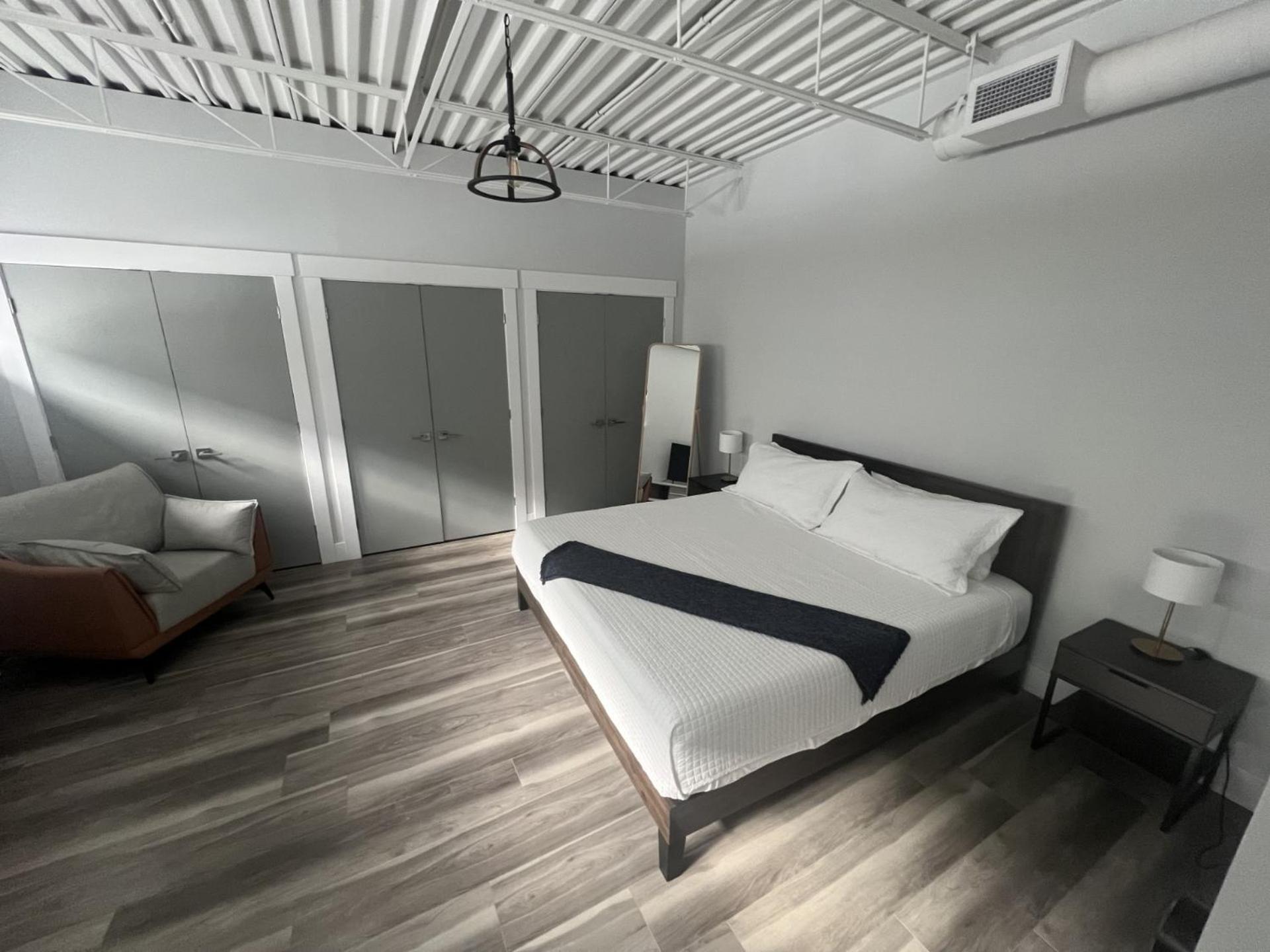 멍크턴 Station 1 By Terra Hospitality 아파트 호텔 외부 사진
